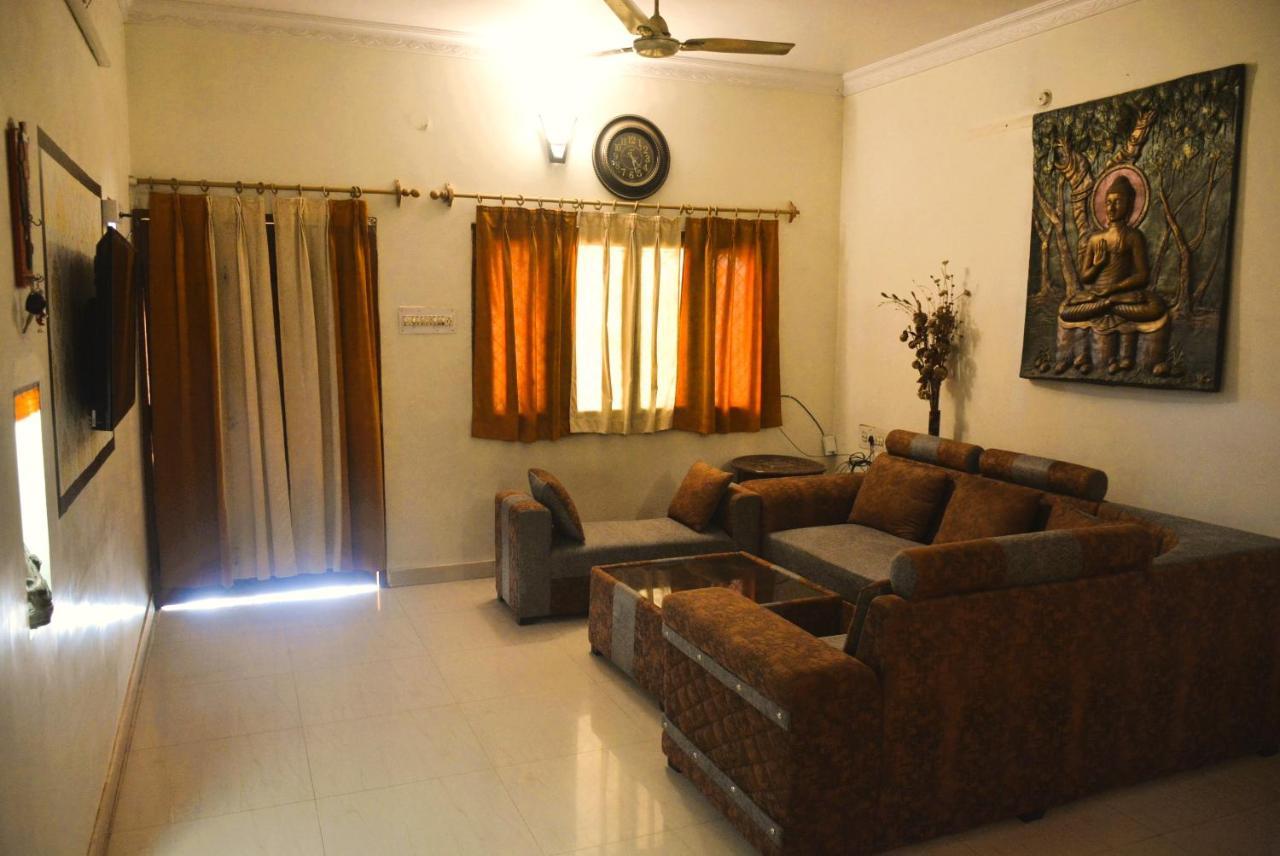 Malaiya Homestay - Grandeur Living Experience جبلبور المظهر الخارجي الصورة