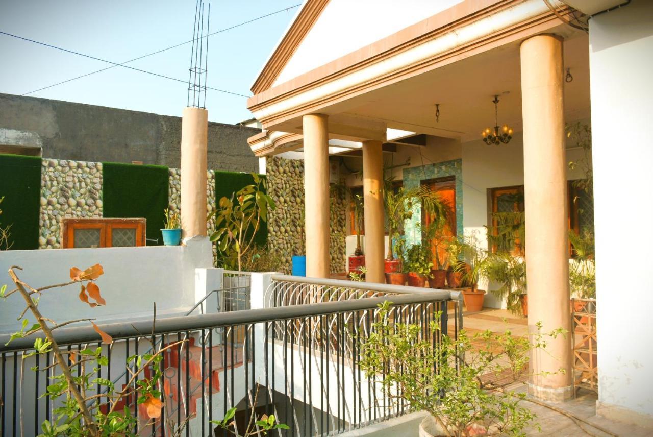 Malaiya Homestay - Grandeur Living Experience جبلبور المظهر الخارجي الصورة